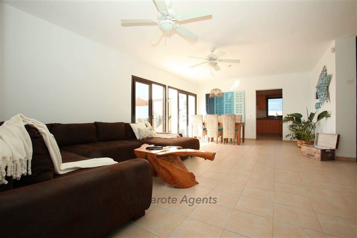 Image No.6-Villa de 4 chambres à vendre à Playa Blanca