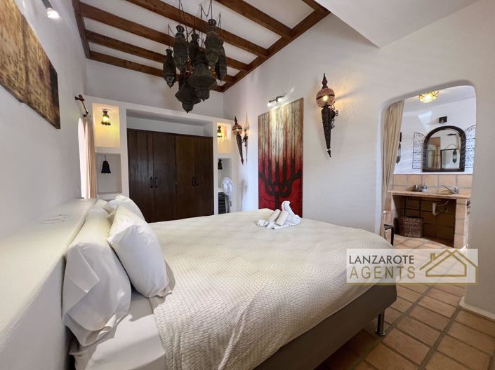 Image No.22-4 Bed Villa for sale