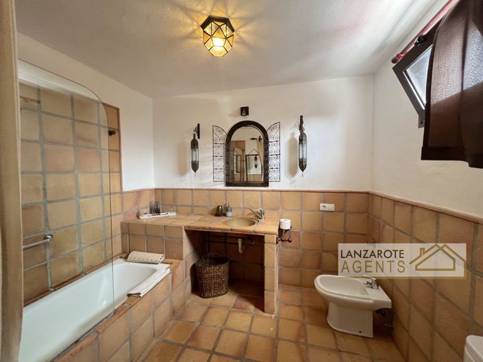Image No.23-4 Bed Villa for sale