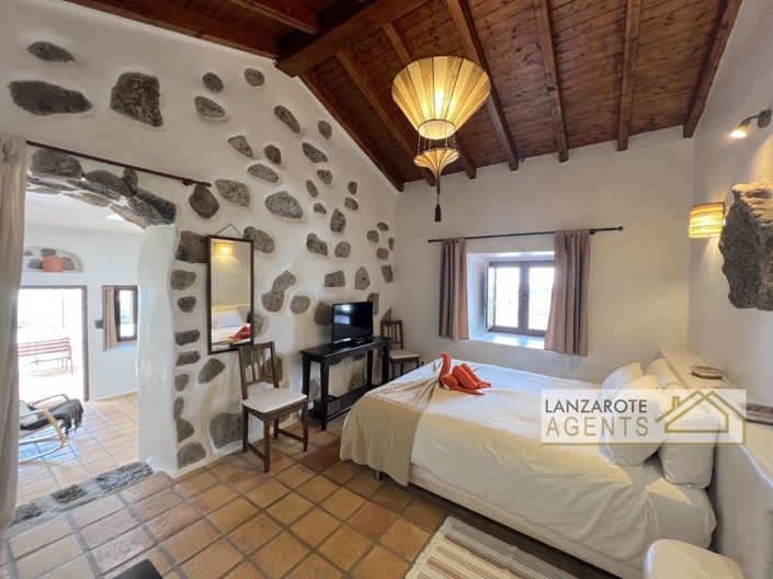 Image No.28-4 Bed Villa for sale