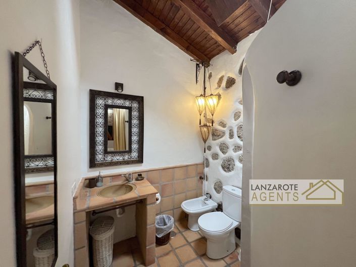 Image No.8-4 Bed Villa for sale