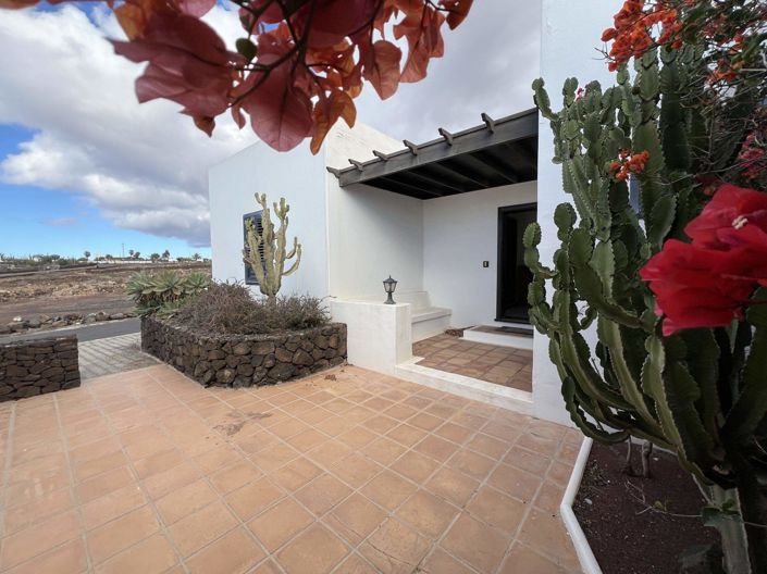 Image No.2-Villa de 5 chambres à vendre à Las Breñas