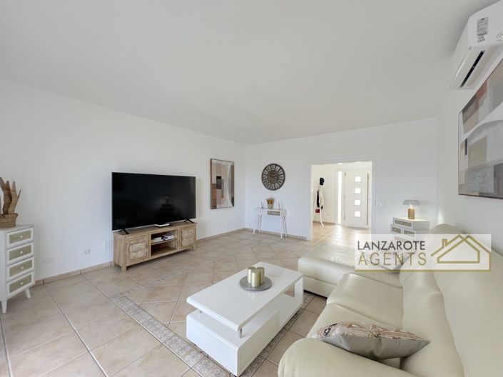Image No.4-3 Bed Villa for sale