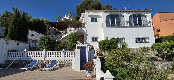 Image No.20-4 Bed Villa / Detached for sale