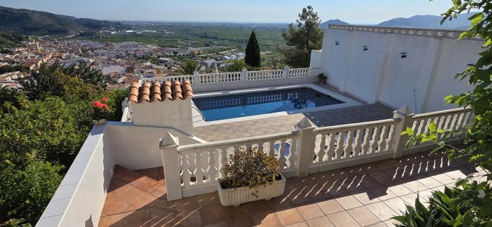 Image No.23-4 Bed Villa / Detached for sale