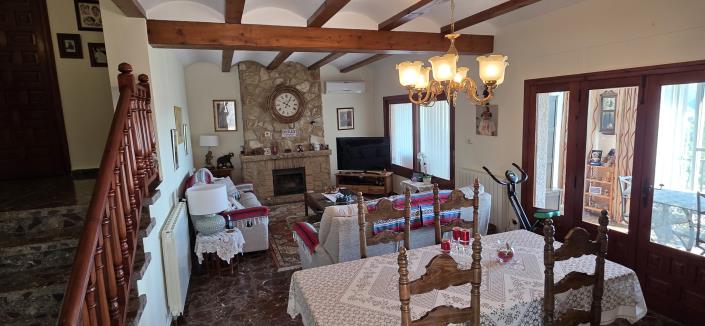 Image No.27-4 Bed Villa / Detached for sale
