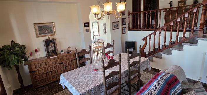 Image No.29-4 Bed Villa / Detached for sale