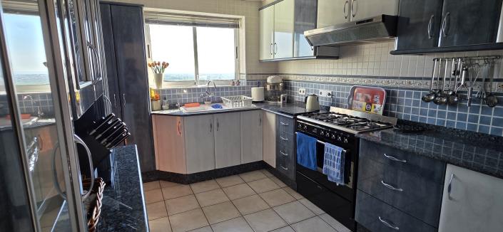 Image No.31-4 Bed Villa / Detached for sale