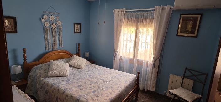Image No.43-4 Bed Villa / Detached for sale