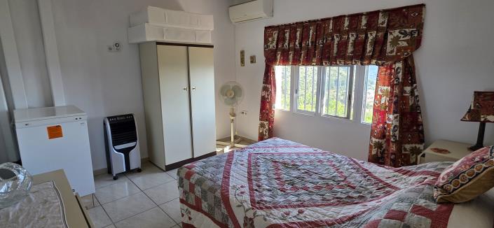 Image No.50-4 Bed Villa / Detached for sale