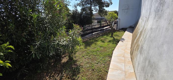 Image No.57-4 Bed Villa / Detached for sale