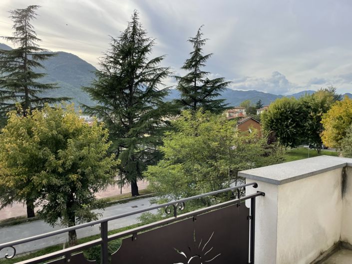 Image No.4-3 Bed Property for sale