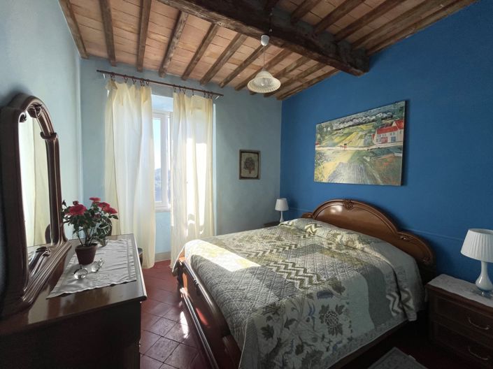 Image No.13-4 Bed Property for sale