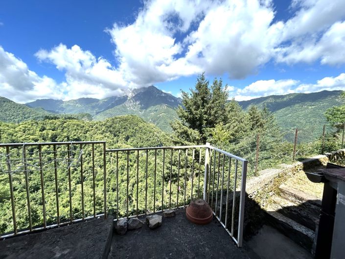 Image No.18-4 Bed Property for sale