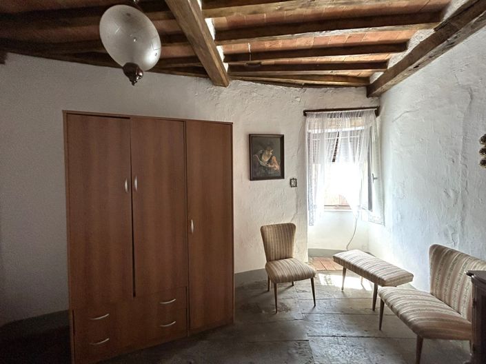 Image No.13-4 Bed Property for sale