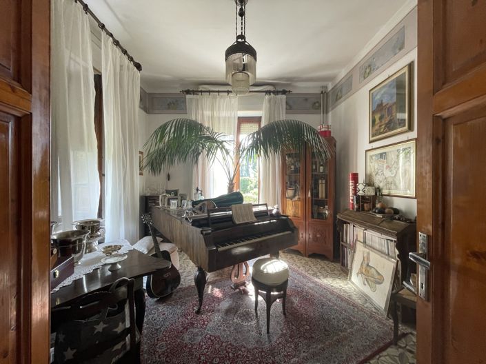 Image No.6-3 Bed Villa for sale