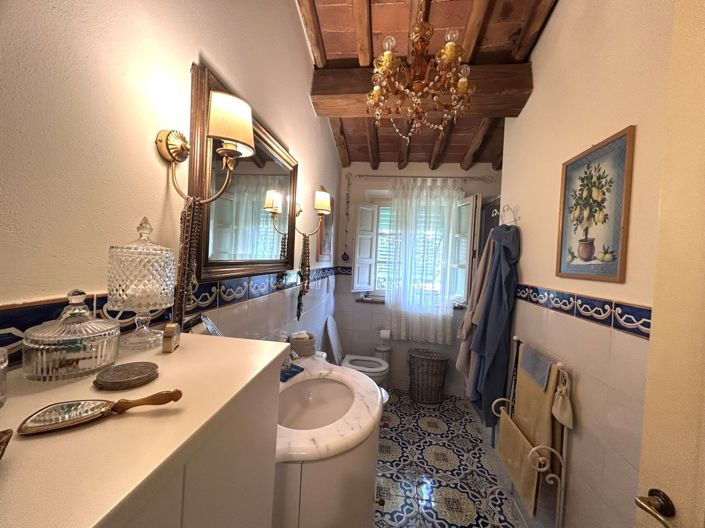 Image No.24-3 Bed Property for sale