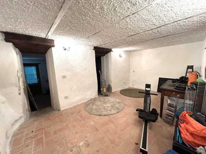 Image No.21-3 Bed Property for sale