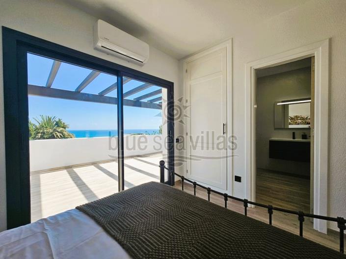 Image No.30-3 Bed Chalet for sale