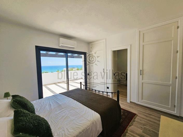 Image No.31-3 Bed Chalet for sale