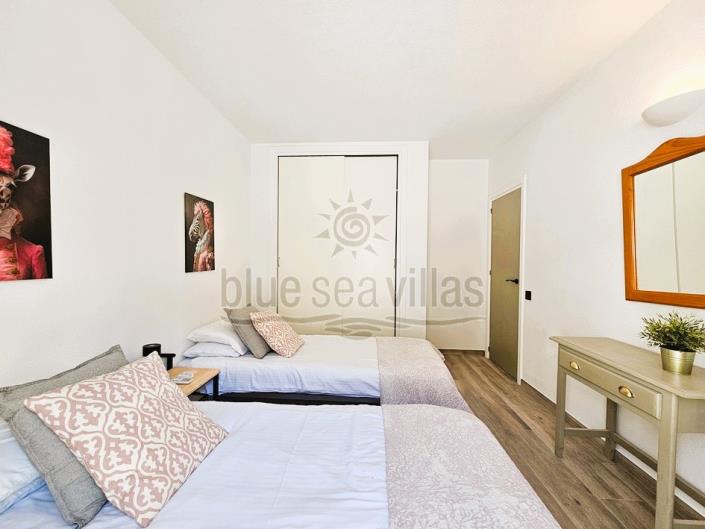 Image No.61-3 Bed Chalet for sale