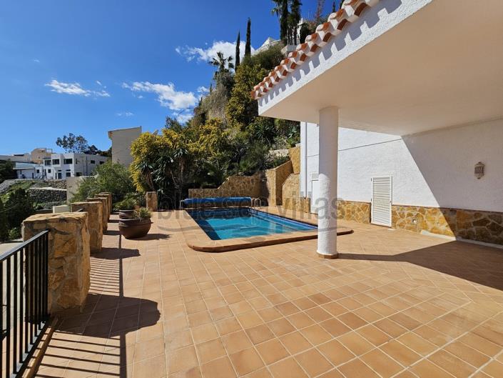 Image No.8-4 Bed Villa / Detached for sale
