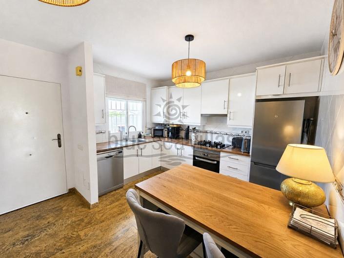 Image No.8-3 Bed Duplex for sale
