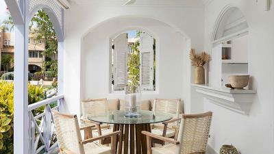 port-st-charles-108-patio-dining