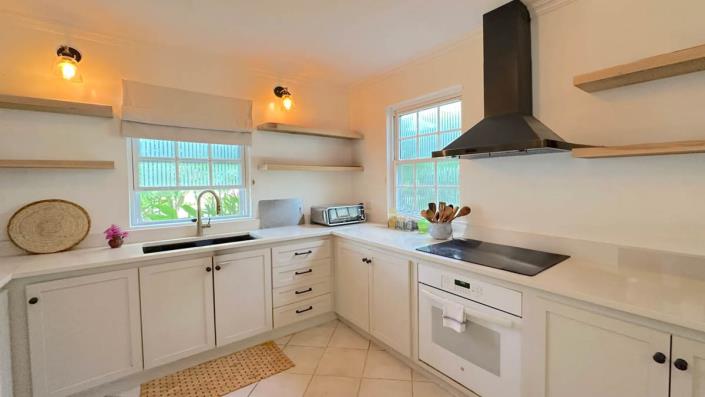 Image No.2-3 Bed Townhouse for sale