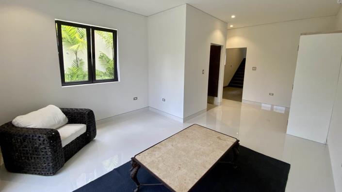 Image No.19-4 Bed Villa for sale