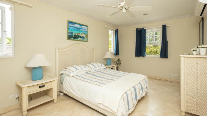Image No.17-6 Bed Villa for sale
