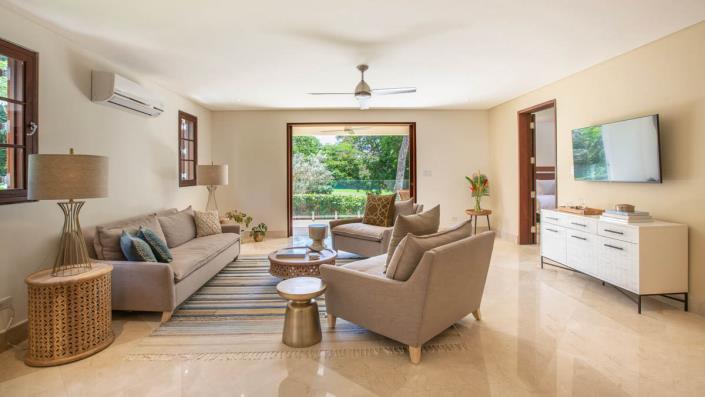 Image No.7-7 Bed Villa for sale