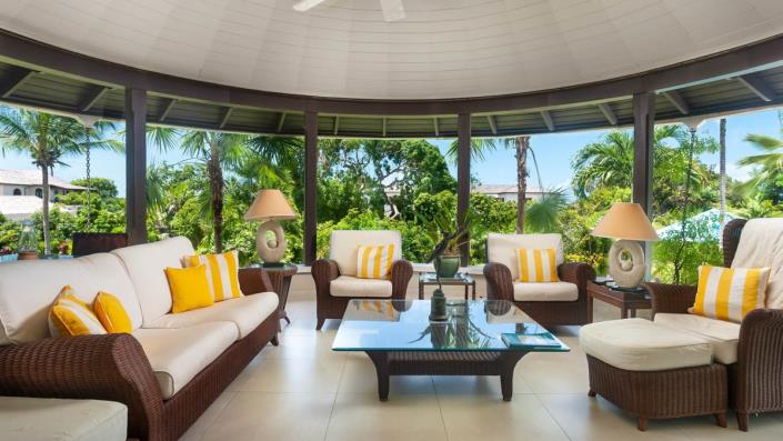 Image No.2-5 Bed Villa for sale