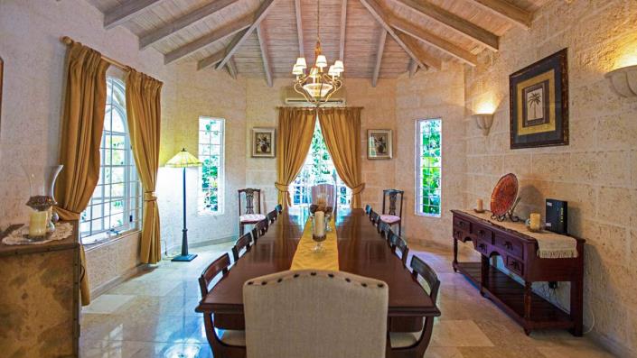 Image No.2-6 Bed Villa for sale
