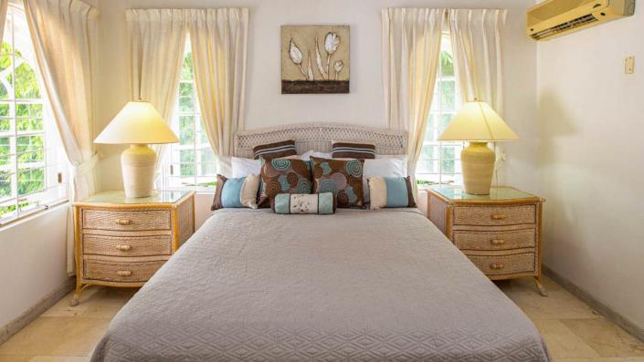 Image No.18-6 Bed Villa for sale