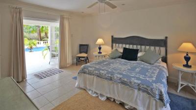 sle-relando-bedroom-2