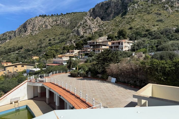 Image No.4-5 Bed Villa for sale