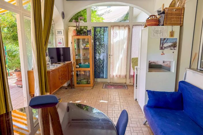 Image No.25-2 Bed Villa for sale