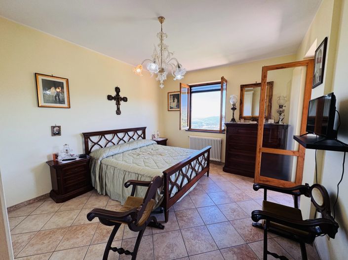 Image No.29-2 Bed Apartment for sale