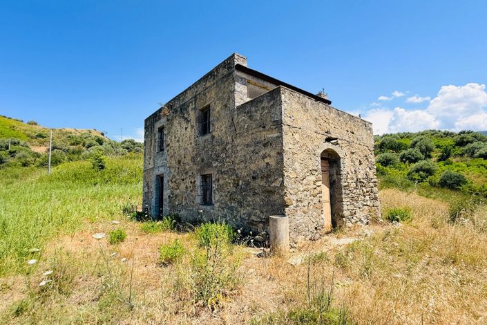 Image No.11-2 Bed House for sale