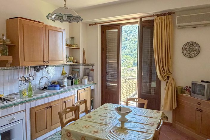 Image No.15-7 Bed Villa for sale