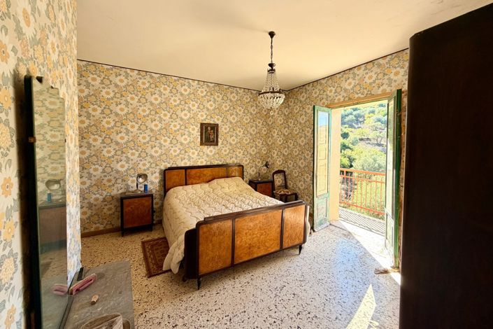 Image No.28-1 Bed House for sale