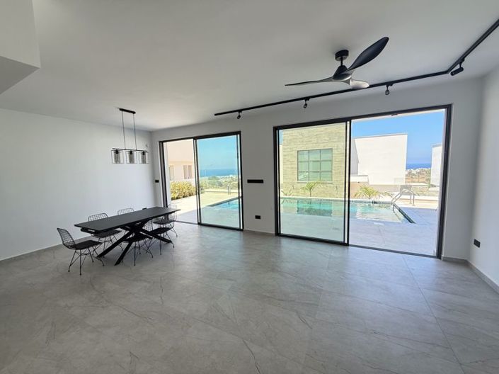Image No.5-3 Bed Villa for sale