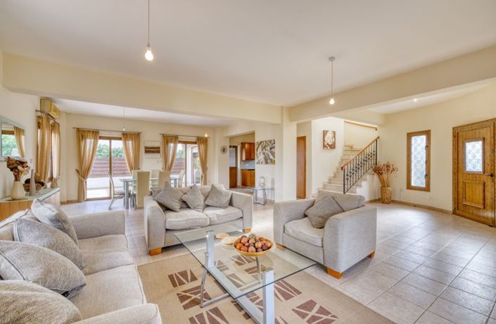 Image No.8-3 Bed Villa for sale