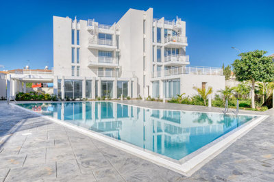communal-pool