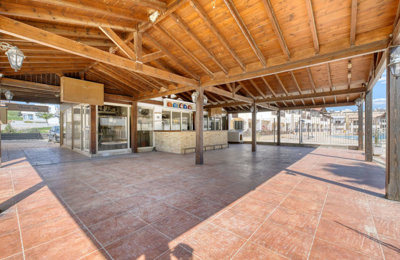 communal-bar
