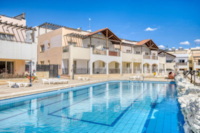 communal-pool