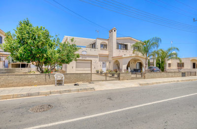 front-of-property-2