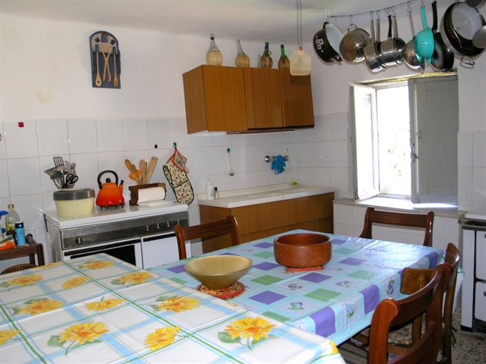 Image No.11-3 Bed House for sale