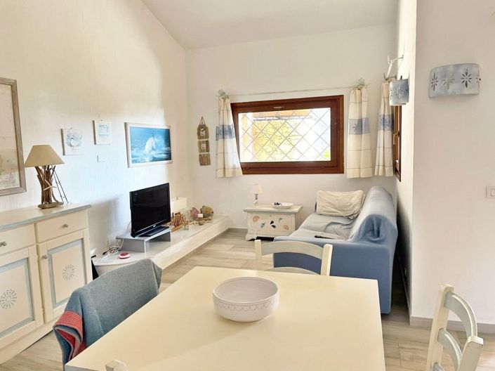 Image No.17-4 Bed House for sale